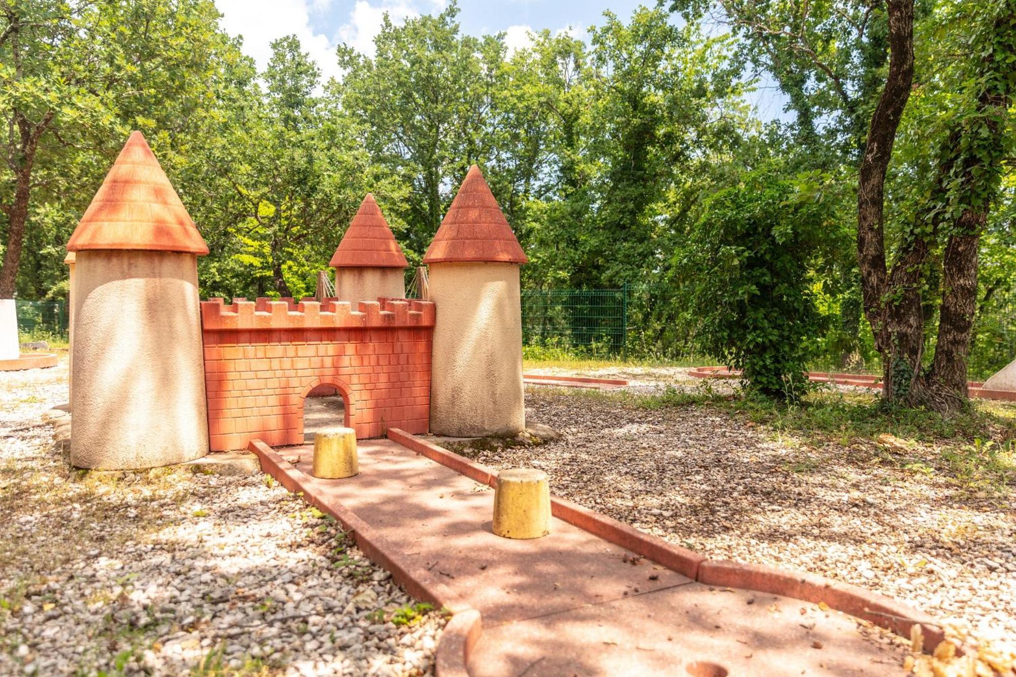 Camping Domaine De Chaussy لاغورس المظهر الخارجي الصورة