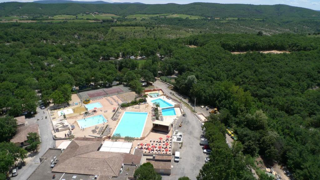 Camping Domaine De Chaussy لاغورس المظهر الخارجي الصورة